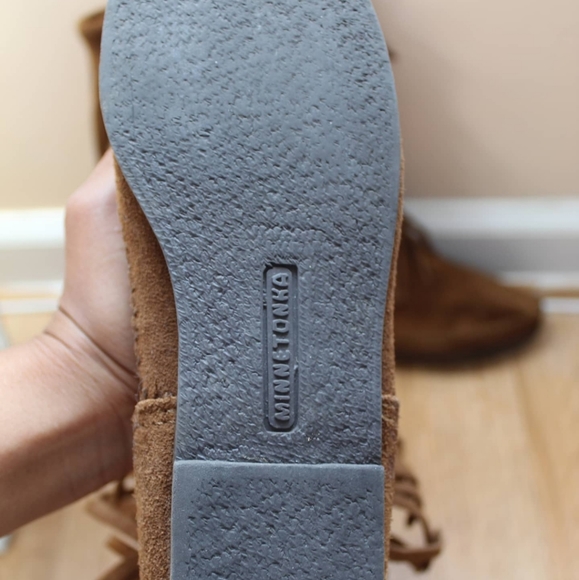 3-Layer Fringe Boot - Picture 3 of 3